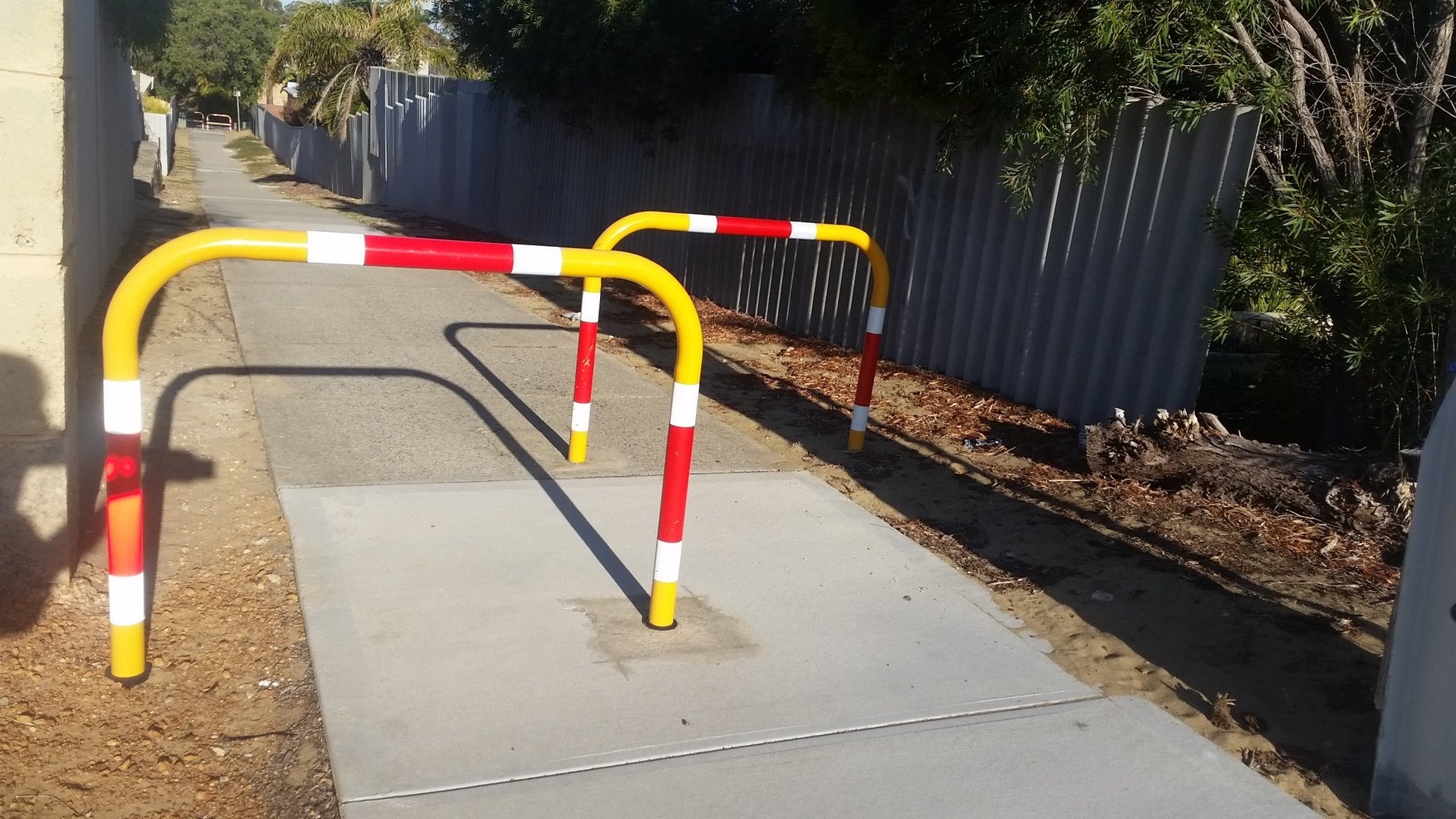Grabrail Pedestrian MRWA - ZERO CIVIL